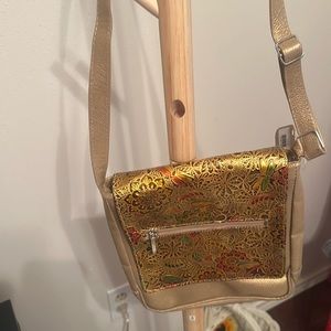 Reposh beautiful purse not used